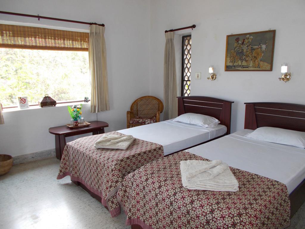 Lakeside Dindigul Hotel Room photo