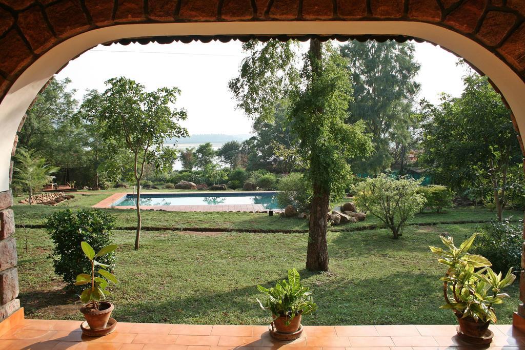 Lakeside Dindigul Hotel Room photo
